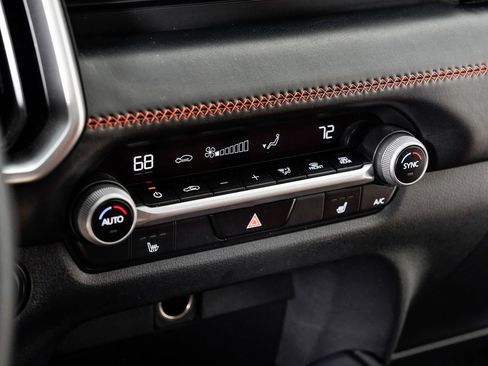 Used 2023 MAZDA CX-50 Meridian Edition w/ Weather Package image 18