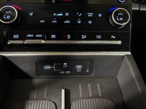 Certified 2025 Hyundai Santa Fe SEL image 34