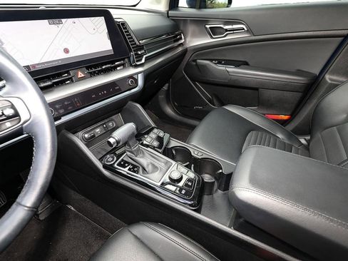 Used 2025 Kia Sportage SX FWD image 22