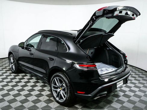 Certified 2026 Porsche Macan Turbo AWD/4WD image 35