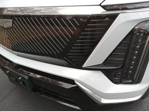 New 2026 Cadillac Vistiq Luxury image 7