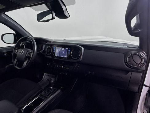 Used 2019 Toyota Tacoma TRD Sport w/ Technology Package RWD image 26