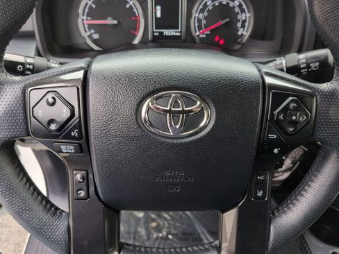 Used 2020 Toyota 4Runner TRD Off-Road Premium image 11