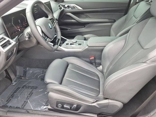 Used 2025 BMW 430i Coupe w/ Convenience Package RWD image 17