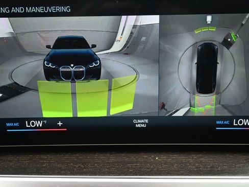 Used 2023 BMW i4 eDrive35 w/ Premium Package RWD image 16