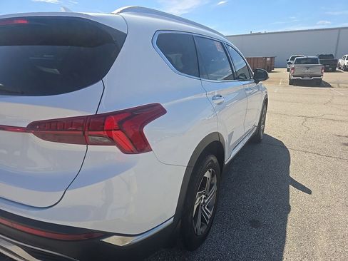 Used 2022 Hyundai Santa Fe SEL w/ Convenience + Premium Package FWD image 5