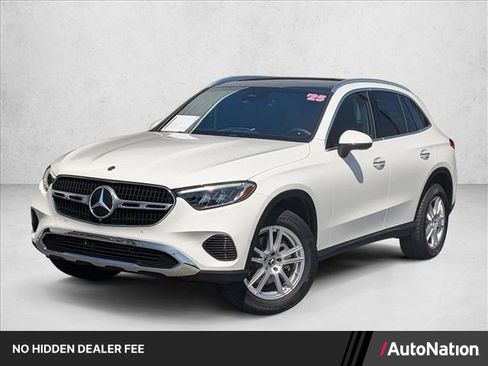 Certified 2025 Mercedes-Benz GLC 300 image 1
