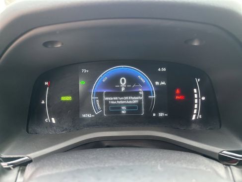 Used 2025 Toyota Camry LE w/ Convenience Package image 11