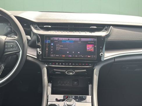 New 2026 Jeep Grand Cherokee L Limited w/ Limited Altitude Package image 18