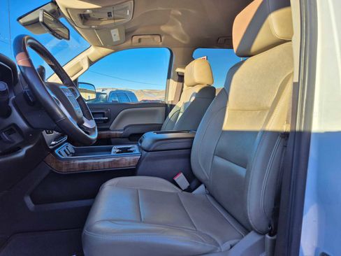 Used 2018 GMC Sierra 1500 SLT image 19