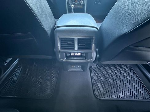 Used 2019 Volkswagen Atlas SEL image 30