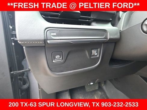 Used 2022 Cadillac Escalade ESV Luxury image 14