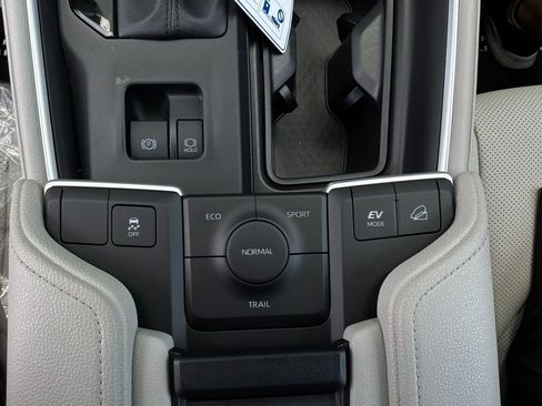 New 2026 Toyota Grand Highlander Limited AWD/4WD image 25