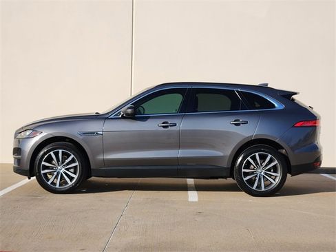 Used 2018 Jaguar F-PACE Prestige image 4