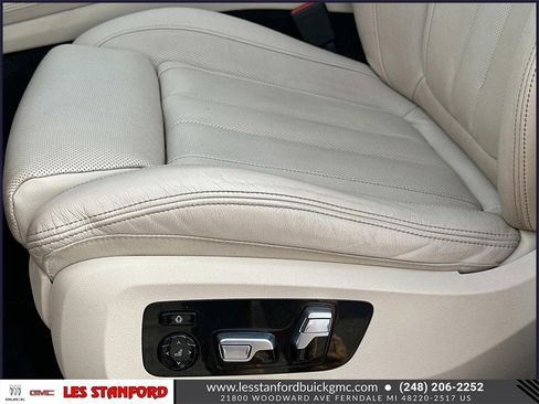 Used 2022 BMW X7 xDrive40i w/ Premium Package image 20