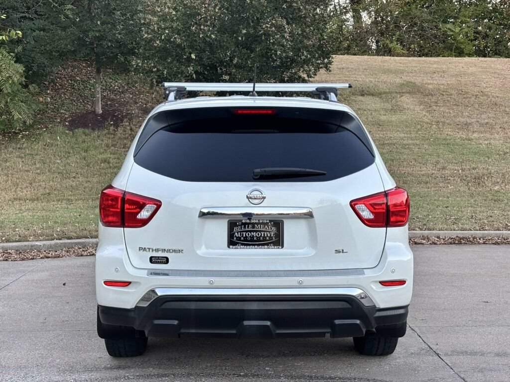 Used 2018 Nissan Pathfinder SL FWD image 6