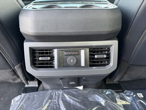 New 2026 Ford F250 Lariat w/ Black Appearance Package AWD/4WD image 25