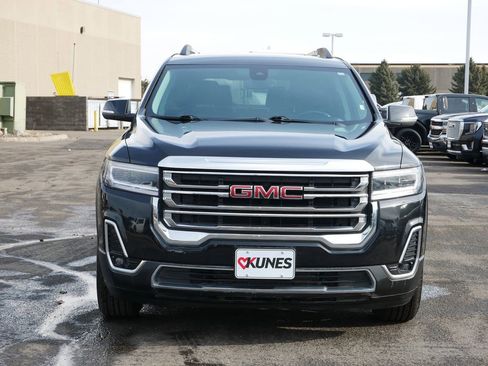 Used 2023 GMC Acadia SLT image 2
