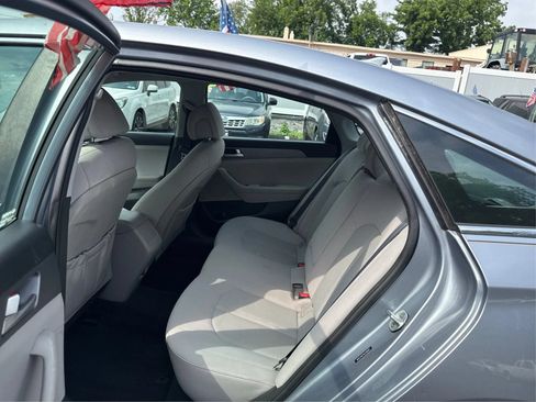 Used 2016 Hyundai Sonata SE FWD image 10