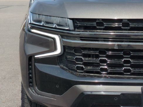Used 2021 Chevrolet Tahoe Z71 w/ Z71 Signature Package AWD/4WD image 41