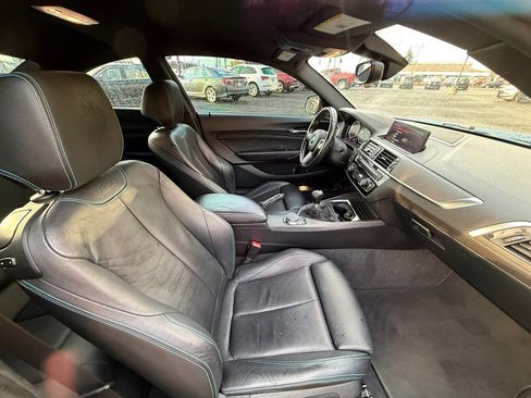 Used 2018 BMW M2 RWD image 37