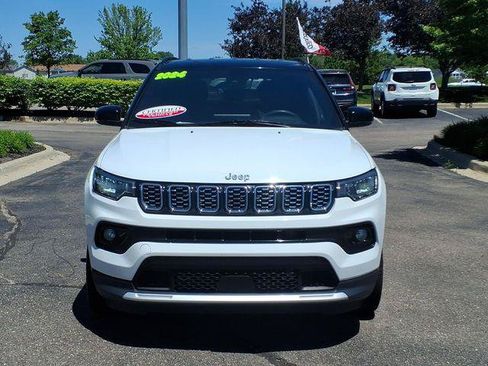 Certified 2024 Jeep Compass Limited AWD/4WD image 2