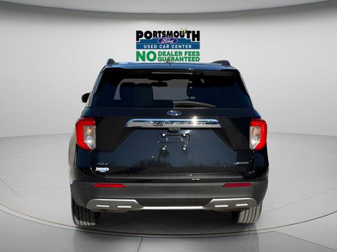 Used 2022 Ford Explorer XLT w/ Equipment Group 202A AWD/4WD image 29