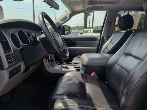 Used 2012 Toyota Sequoia SR5 RWD image 16