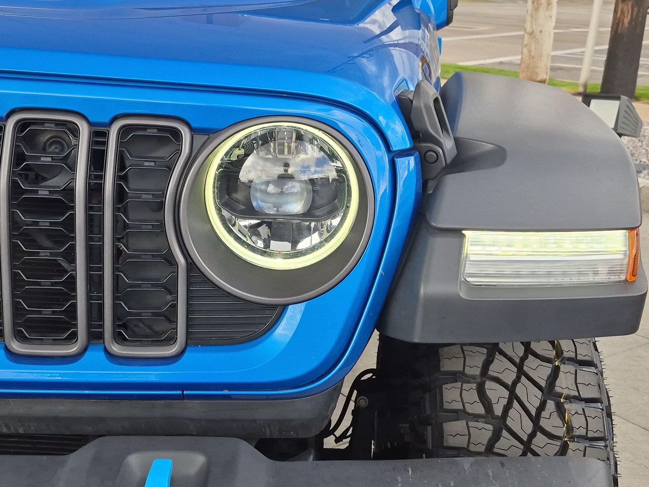 Used 2024 Jeep Wrangler Unlimited Rubicon 4xe w/ Convenience Group AWD/4WD image 12