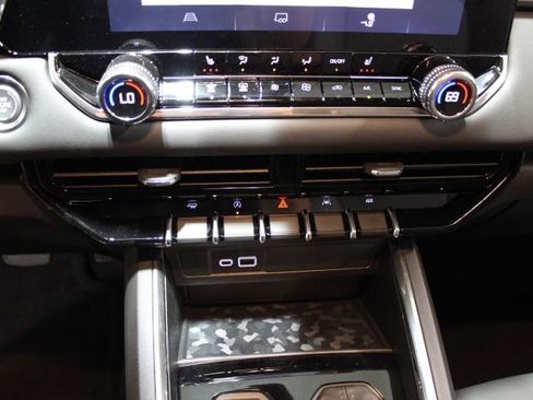 New 2026 GMC Canyon Elevation w/ Convenience Package image 38