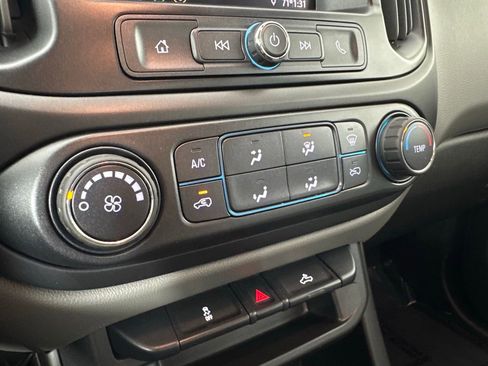 Used 2020 Chevrolet Colorado W/T w/ WT Convenience Package image 17