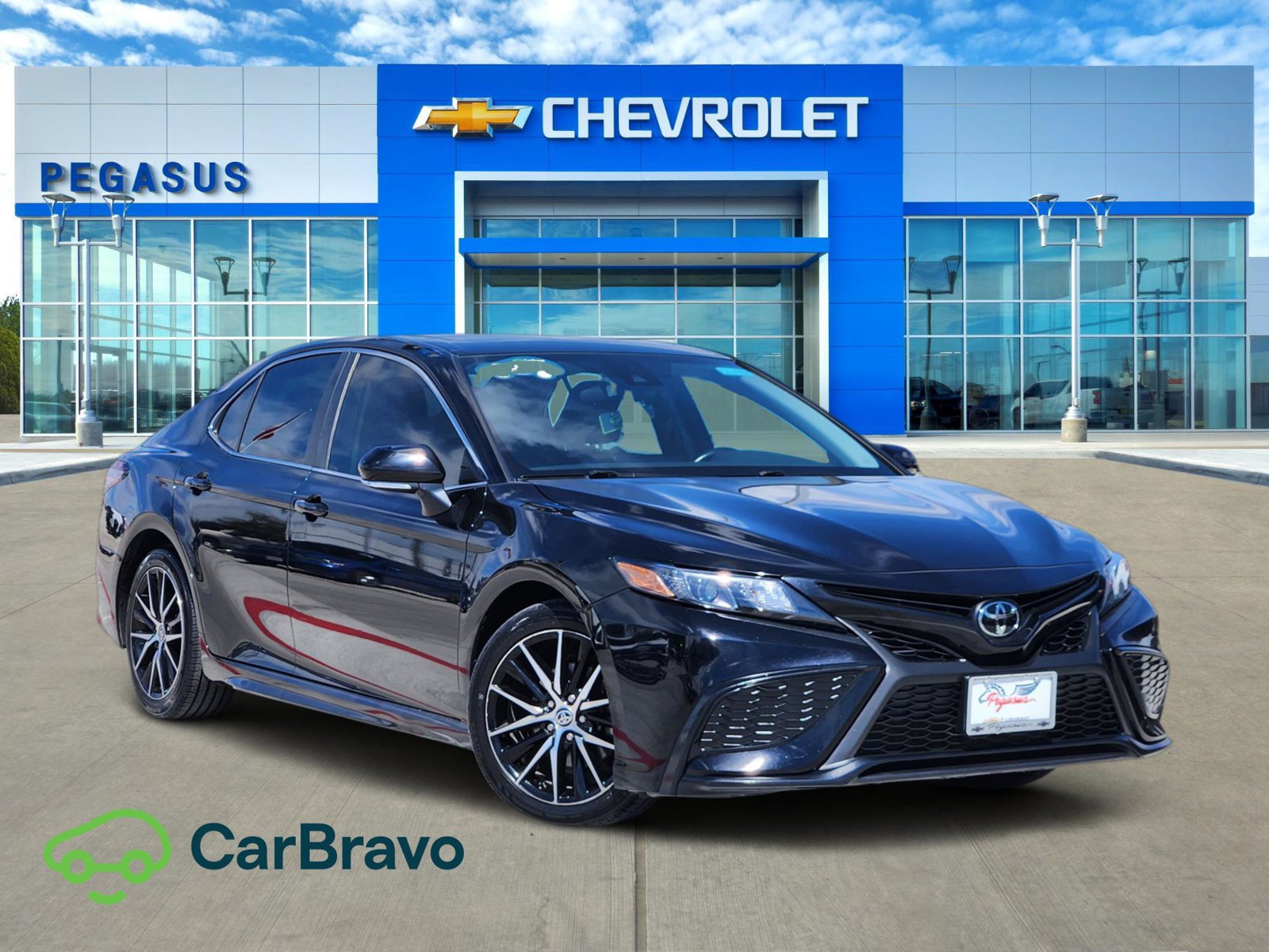 Used 2023 Toyota Camry SE w/ Cold Weather Package FWD 360° Tour