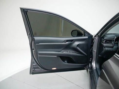Used 2021 Toyota Camry XSE w/ Navigation Package AWD/4WD image 12