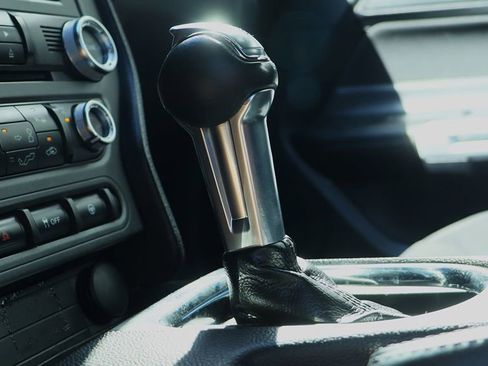 Used 2017 Ford Mustang Coupe image 44