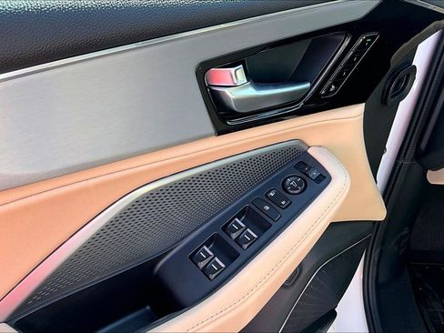 New 2026 Acura MDX SH-AWD image 27