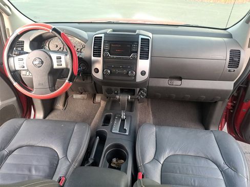 Used 2015 Nissan Xterra S w/ Value Package image 9