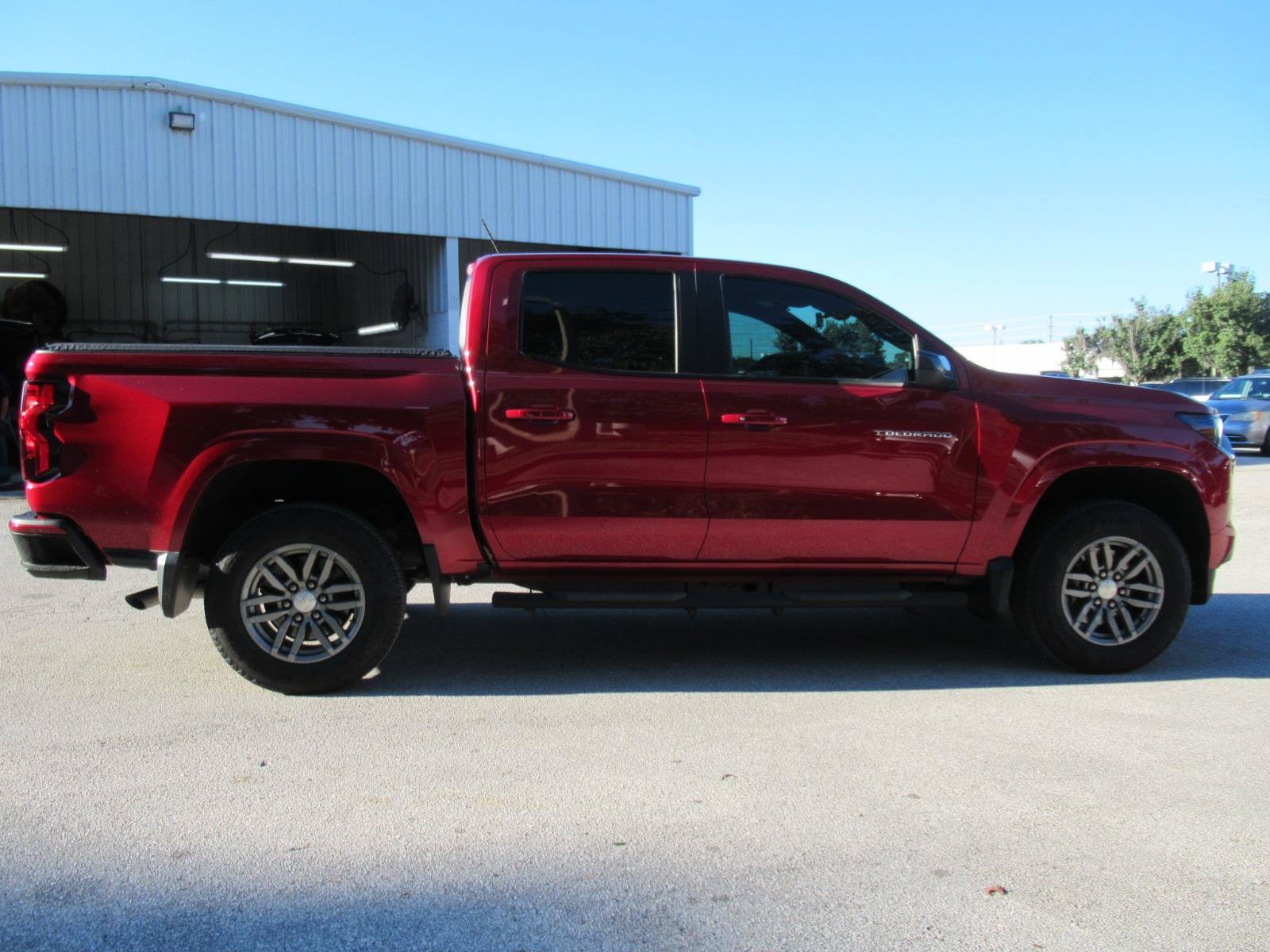 Used 2024 Chevrolet Colorado LT w/ LT Convenience Package RWD image 2
