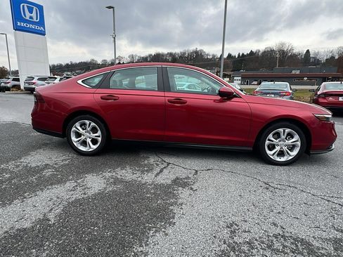 Used 2023 Honda Accord LX image 3