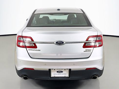 Used 2017 Ford Taurus SEL w/ Equipment Group 201A FWD image 11