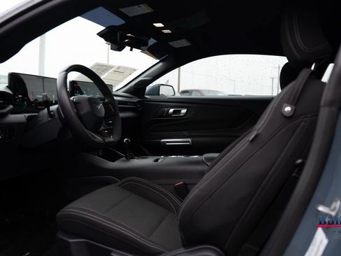 Certified 2025 Ford Mustang Coupe RWD image 8