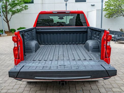 Used 2025 Chevrolet Silverado 1500 W/T w/ WT Value Package RWD image 38