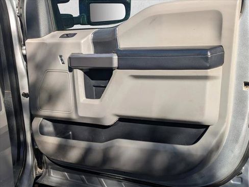 Used 2019 Ford F250 XLT w/ XLT Value Package image 26