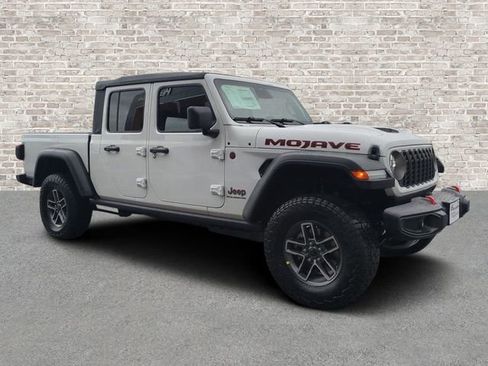 New 2026 Jeep Gladiator Mojave image 1