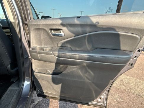 Used 2019 Honda Pilot Elite image 40