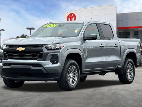 Used 2024 Chevrolet Colorado LT w/ LT Convenience Package RWD image 9