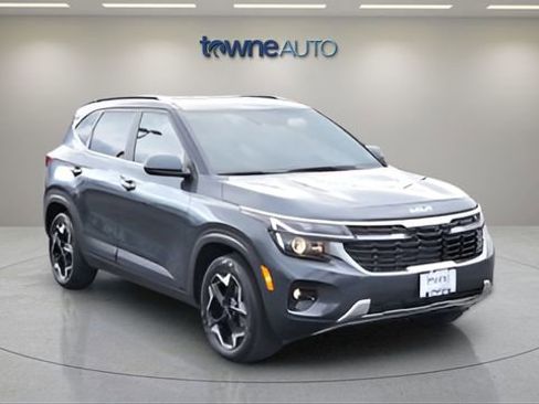 Used 2024 Kia Seltos EX image 7