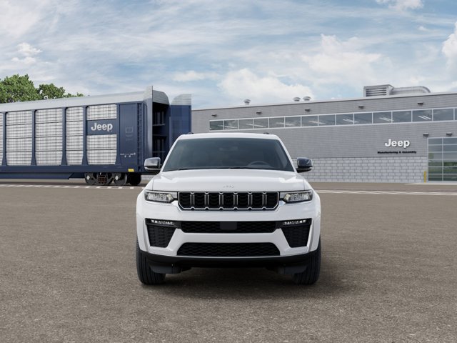 New 2027 Jeep Grand Cherokee Limited RWD image 6