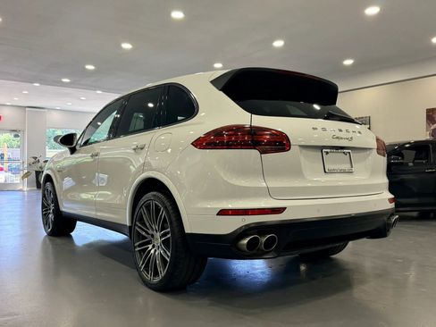 Used 2017 Porsche Cayenne S Platinum w/ Premium Package Plus (Pjy) AWD/4WD image 5