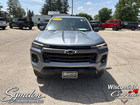 Used 2025 Chevrolet Colorado LT w/ LT Convenience Package AWD/4WD image 9