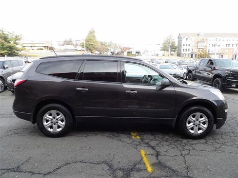Used 2015 Chevrolet Traverse LS image 8